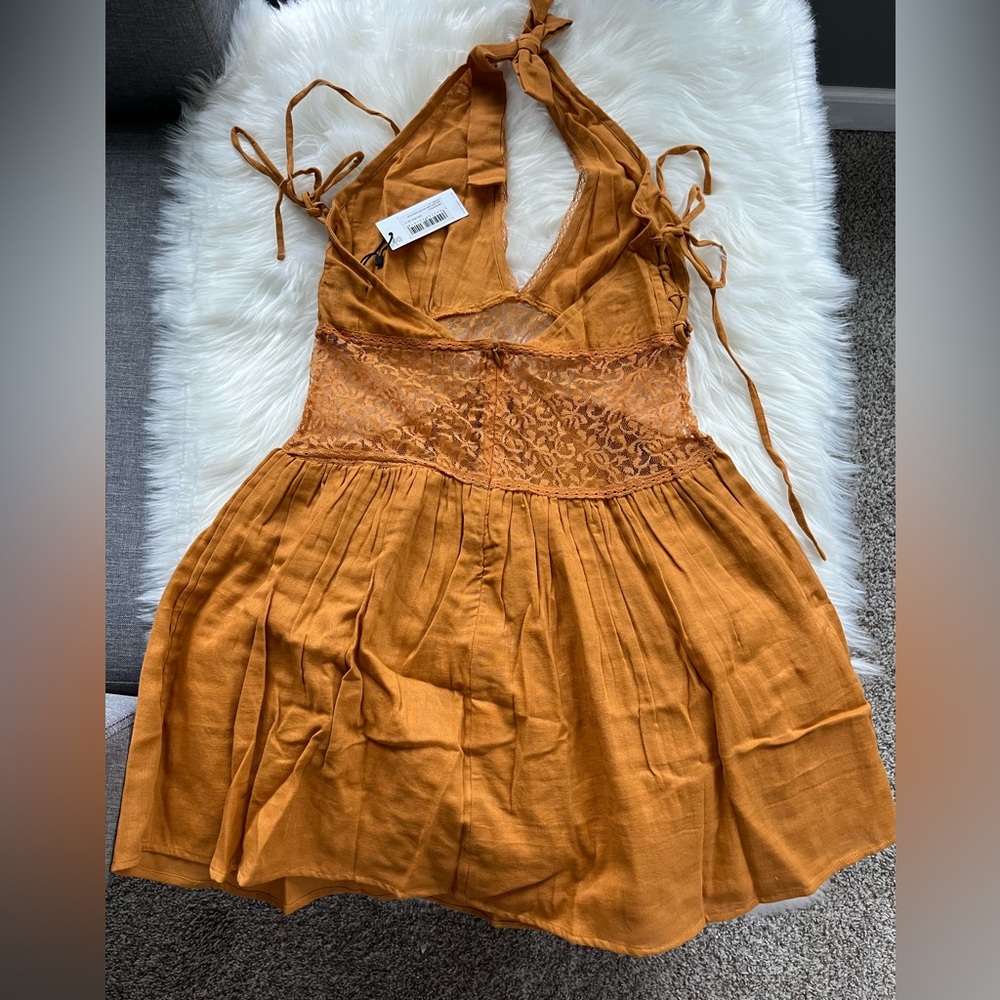 Nasty Gal Lace Insert Halter Neck Mini Skater Dress - Picture 8 of 8